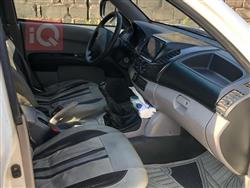 میتسوبیشی L200